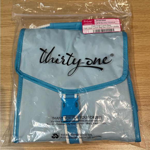 Thirty One Gifts Fold-Over Lunch Tote - Picture 2 of 2